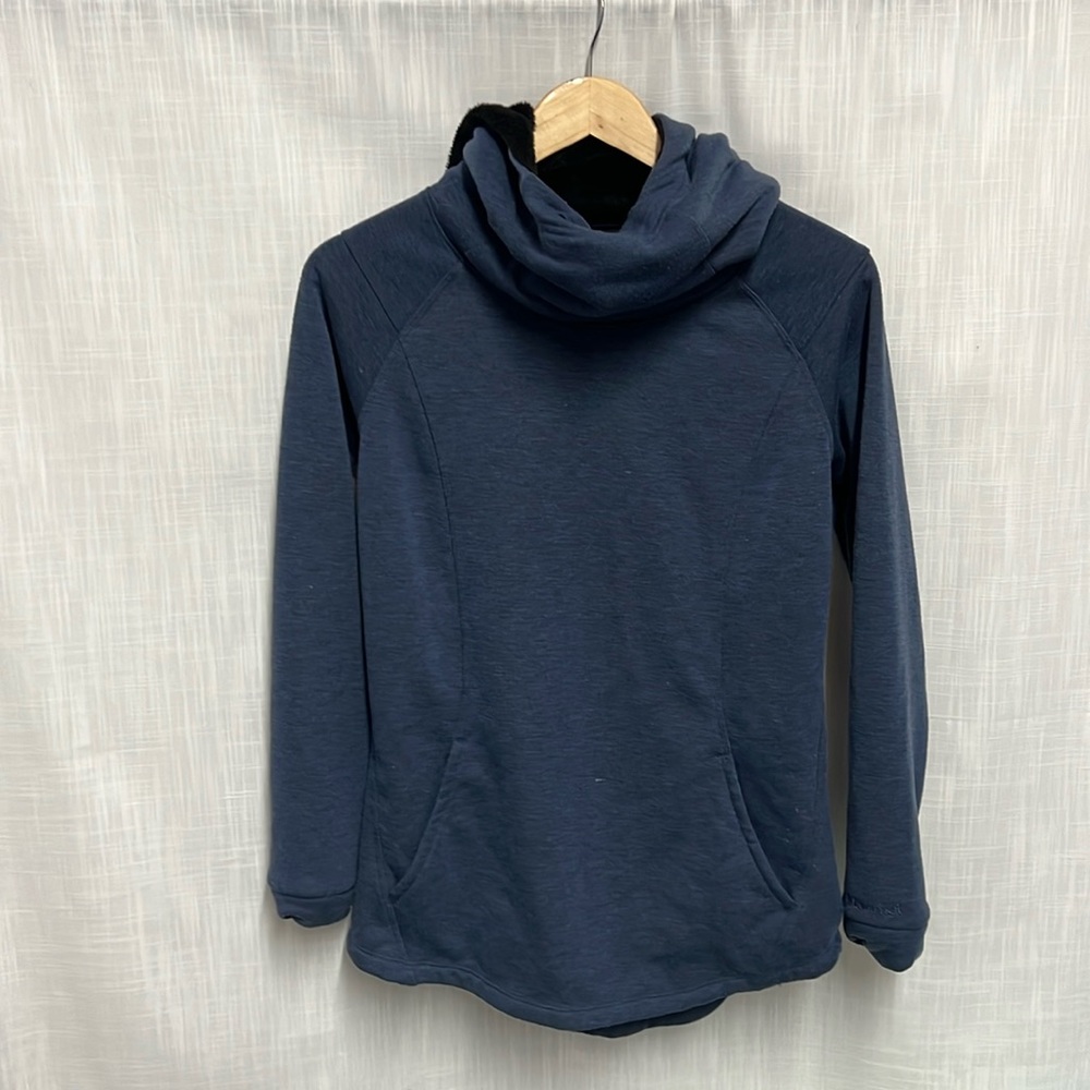 Medium Mermont neck hoodie with no strings